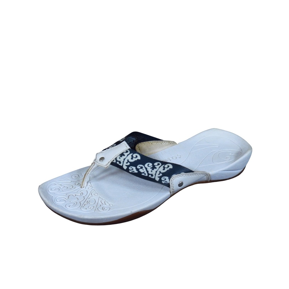Columbia Kambi Women Thong Sandal Size 9 Summer Outdoor White Navy Blue